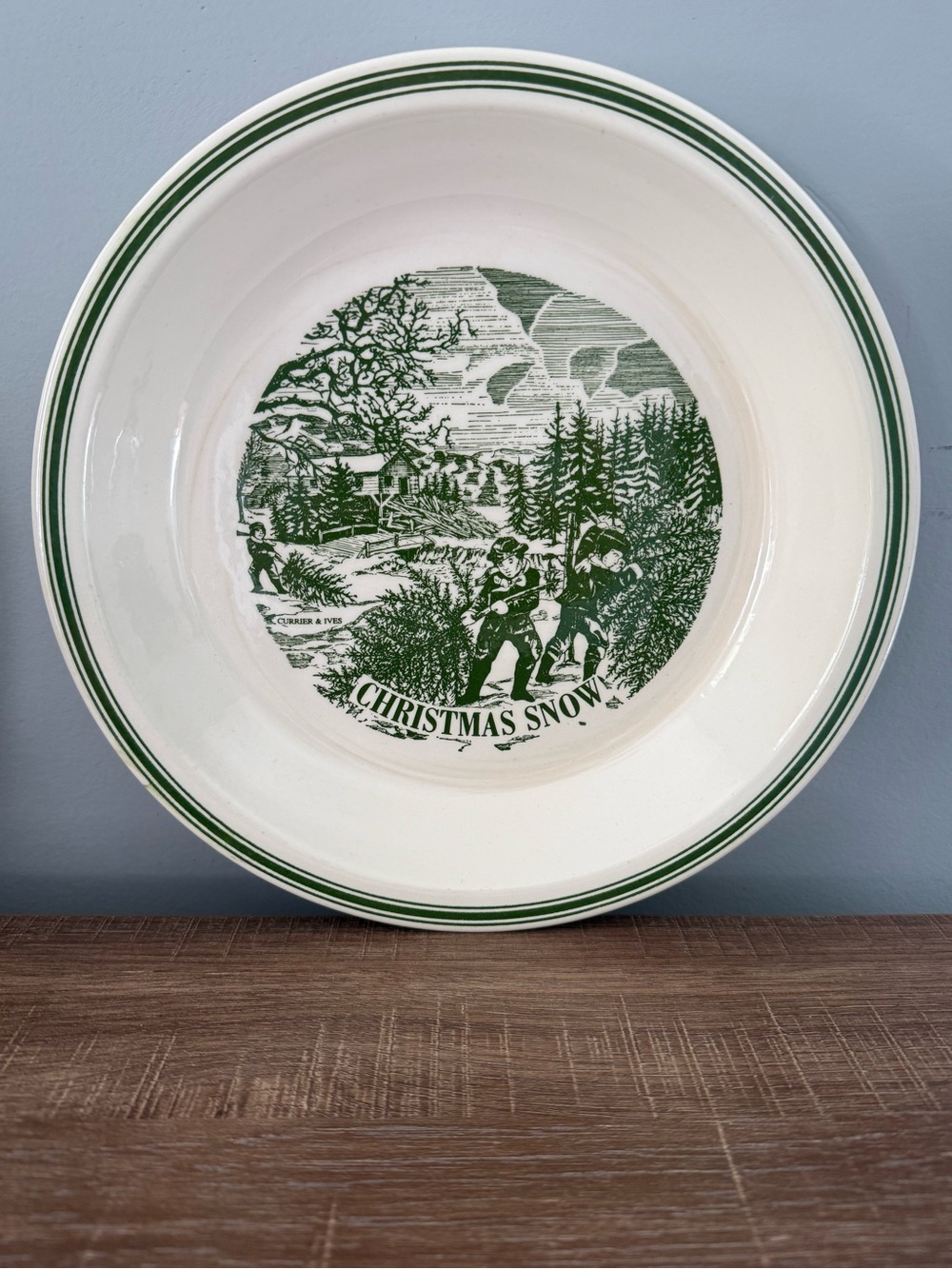 Currier and Ives Collection “Christmas Snow” 10 inch pie plate vintage